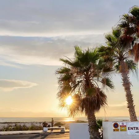 Casa Del Mar Beachfront With Pool & Ocean Views Appartement *